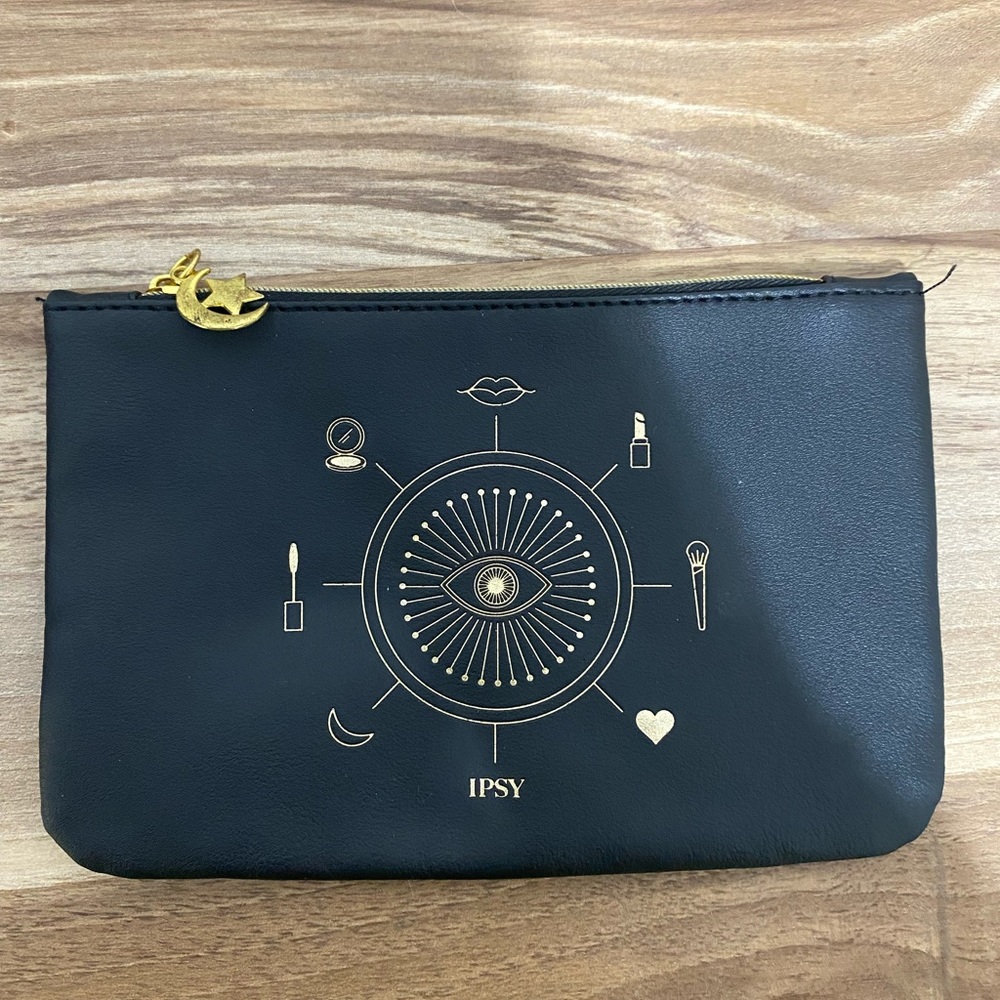 2/$5 Add another item to bundle. 
Ipsy make up bags.